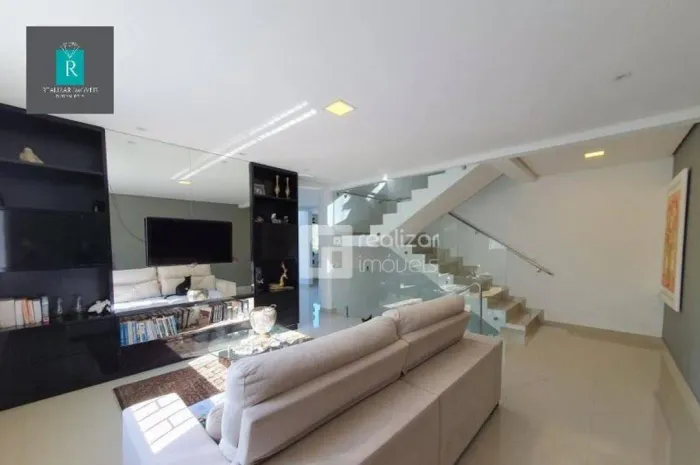 Sobrado Residencial à venda, Córrego Grande, Florianópolis - SO0131.