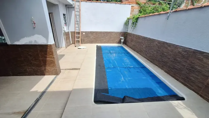OPORTUNIDADE - Casa Térrea com piscina, churrasqueira Vila Ypê | Jandira