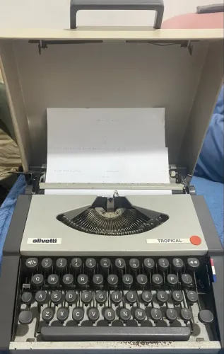 MÁQUINA DE ESCREVER OLIVETTI TROPICAL ORIGINAL