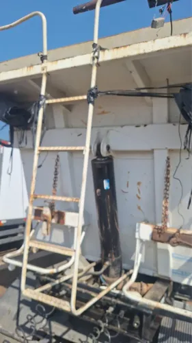 Carreta Caçamba Grimaldi 2014 90m3