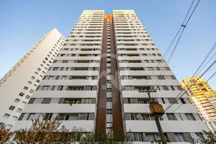 Locação de Apartamentos / Padrão na cidade de Curitiba