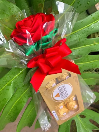Rosa eterna + ferrero rocher 