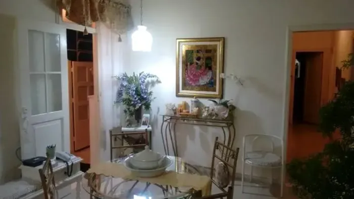 Apartamento Reformado em Excelente Localização Próximo à Praça Raul Soares.