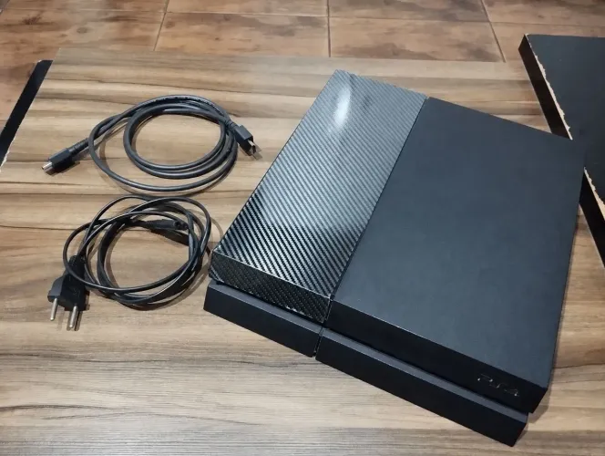 Playstation 4 + jogos