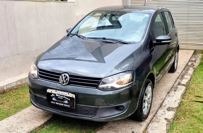 Volkswagen Fox 1.0 MI Total Flex 8V 5P 2013