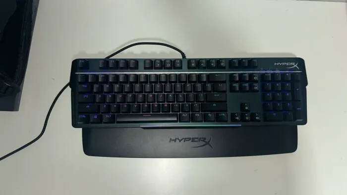 Teclado Mecânico Gamer HyperX Alloy MKW100 RGB - Praticamente novo!