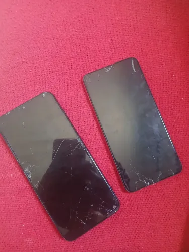 LG K51S + Samsung A10 Para Retirada de Peças (Não Ligam)