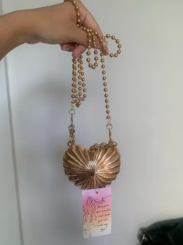 Bolsa concha dourada nova