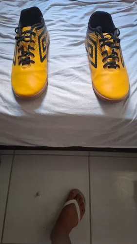 Chuteira de Futsal Umbro Game Tamanho 43