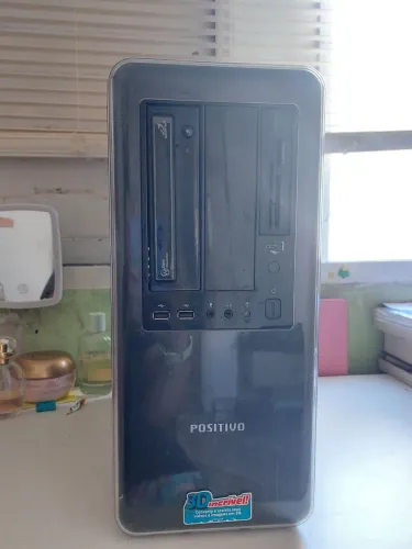 CPU Positivo Windows 7 Usada