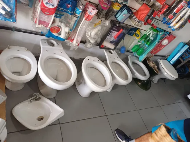 VASO SANITÁRIO, PIA, LOUÇA SANITÁRIA, LAVABO, ITENS DE BANHEIRO