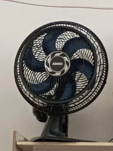 Ventilador de mesa Arno50" grande