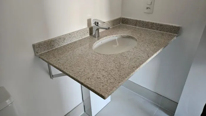 Pia da granito Itaunas 95x60cm com cuba