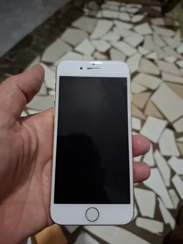 IPHONE 8 64GB. Cor rosé