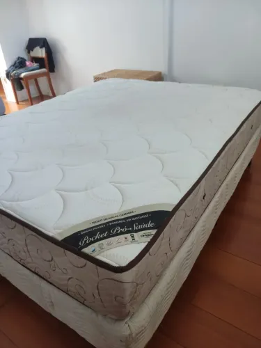 Cama Box Queen Ortobom Pró-Saúde Molas Pocket - Ótimo Estado