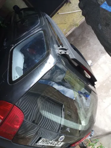Fiat Palio Weekend HLX 1.8 MPI Flex 4P 2005