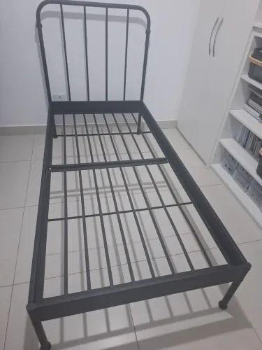 Cama de Solteiro em Ferro - Charme e Resistência (retirada no Tucuruvi)