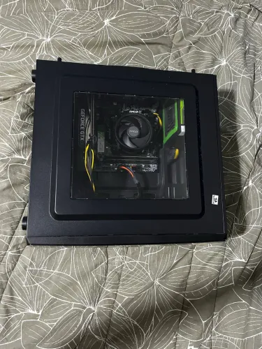 PC AMD RYZEN 5 3400 + Placa de vídeo integrada + Placa de vídeo GTX 1660 ti