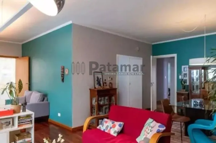 Casa à Venda na Vila São Luis com 300m²