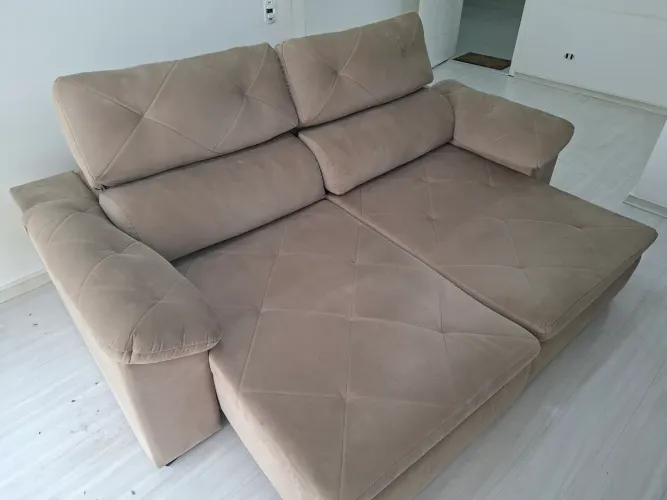 Torrando Sofá, semi novo, para retirar no Santa Cândida!