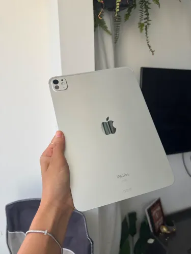 ipad 11 pro 256g chip M4