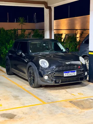Mini Cooper S 2.0 Turbo 16V 3P Aut. 2015
