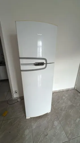 Geladeira 2 portas Frost Free usada /excelente com 4 anos de uso..