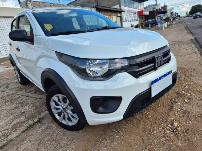 Fiat Mobi Like 1.0 Fire Flex  20235P. 1955