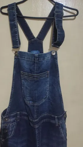 Macacão Jeans tamanho tamanho 42