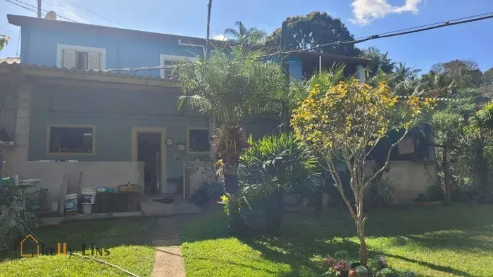 Graciosa chácara a venda na cidade de Pinhalzinho/SP com 514 m² de área total, com 03 dorm