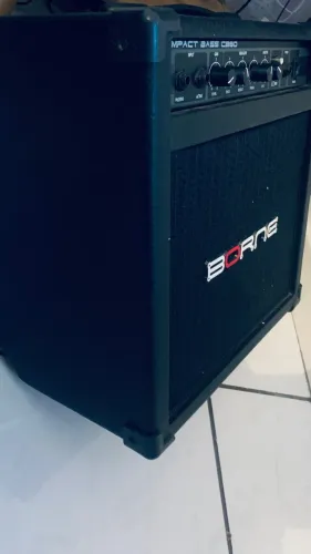 Amplificador de contra baixo
