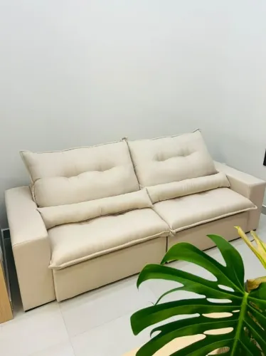Sofá Paris Retrátil e Reclinável 2,30m Veludo Durável e Confortável