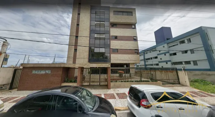 Apartamento 2/4 Mobiiado Para Locação Beira-Mar em Areia Preta, 53m²