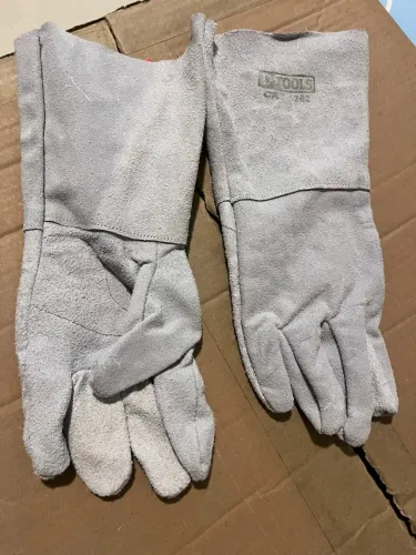 Luva EPI Nova - segurança para construção, pedreiros, eletricistas e uso veterinário.