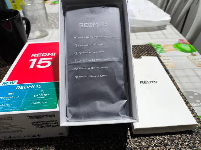 REDMI 15 4G semi novo completo 8/256 Bateria 7000mAh