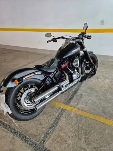 Harvey Davidson Softail Slim 2018 preta, motor 107, impecável, a Harley mais legal