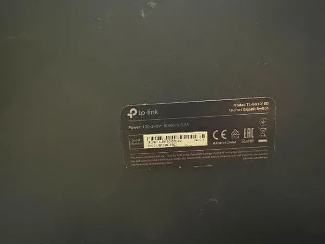 Vendo Switch TP-Link Gigabit 16 Portas (TL-SG1016D) - Excelente Estado