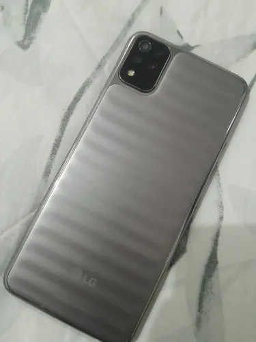 LG K52 