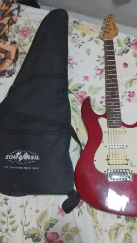 Guitarra completa com amplificador