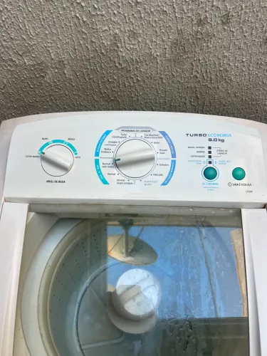 MÁQUINA DE LAVAR ROUPA