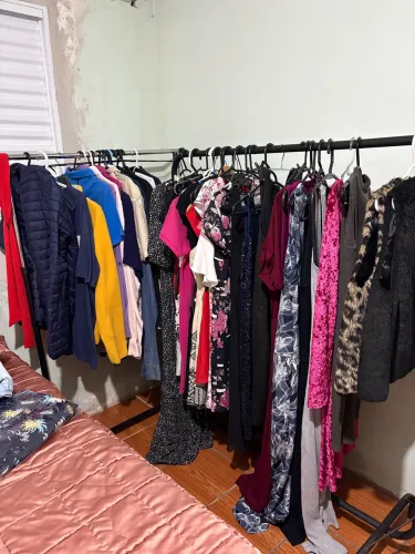 Lote de roupas feminina para brechó 