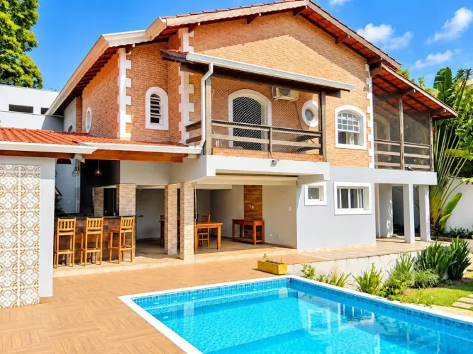 Casa com 5 dormitórios à venda, 350 m² por R$ 1.690.000,00 - Condominio Palavra da Vida -