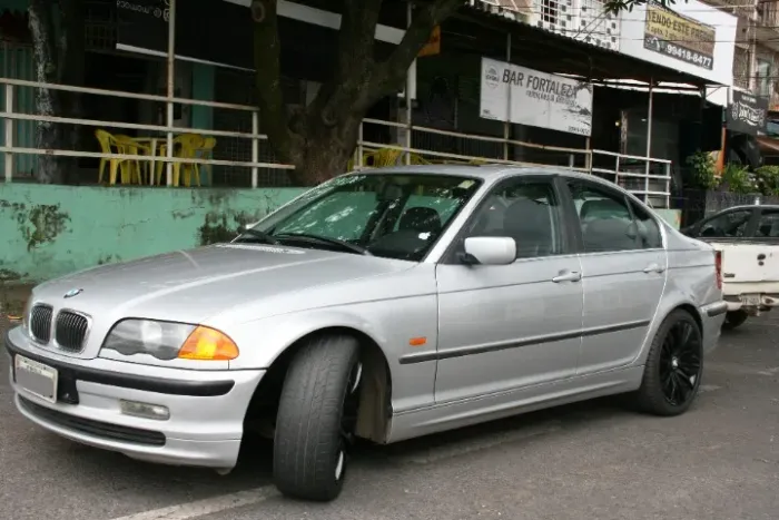 BMW 323I 2.5 24V 1999