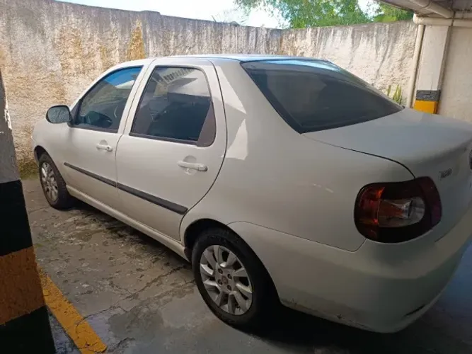 Fiat Grand Siena Attractive 1.0 Flex 8V 4P 2018