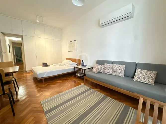 Apartamento à venda - Leblon - Reformado