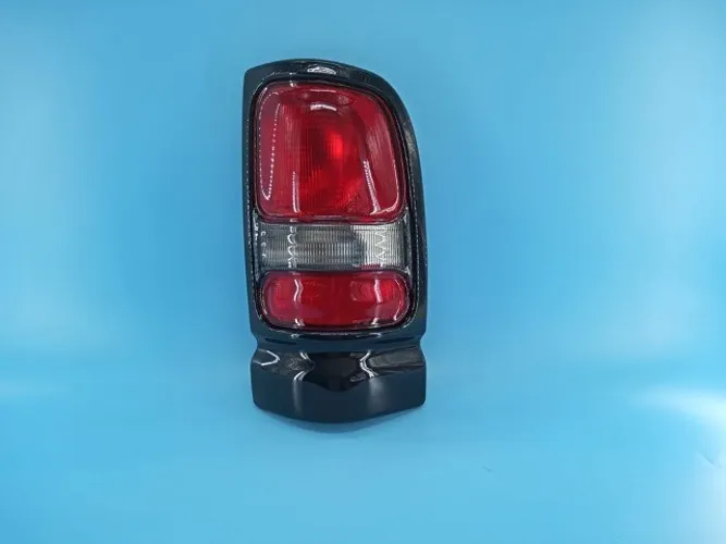 Lanterna Dodge Ram Ano:1994/2002 Unidade Marca Tyc
