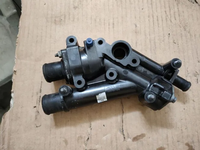 Carcaça Caixa água Válvula Termostática Citroen 2.0 C4 Original