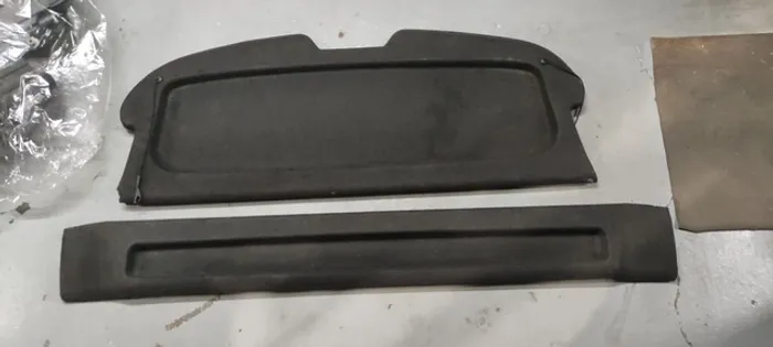 Tampão bagagito Fiat Stilo 