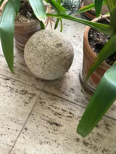 2 bolas em pedra