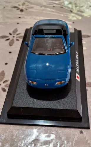 Miniatura Mazda MX 5